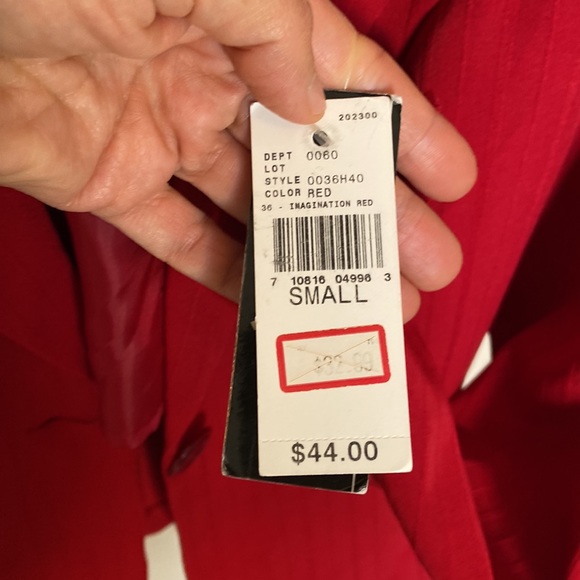 BCX festive red jacket - Picture 5 of 8